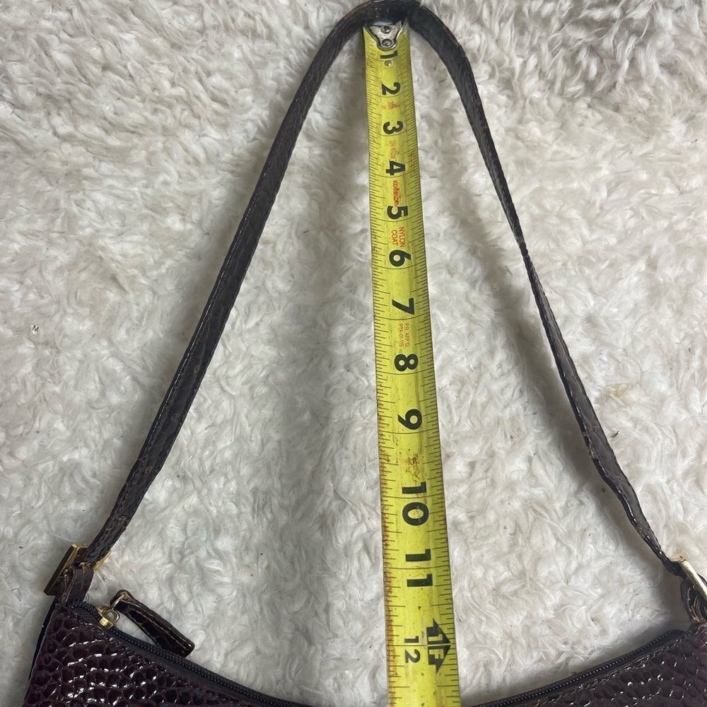 Etienne Aigner leather burgundy reptile print shoulder bag gold tone hardwares - Picture 13 of 16
